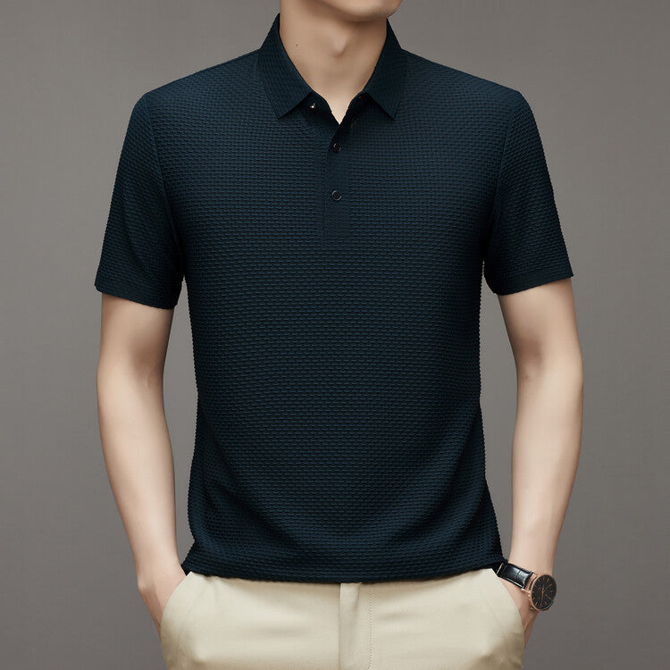Camisa Polo de Seda Fría Manga Corta para Hombre en color azul oscuro
