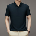 Camisa Polo de Seda Fría Manga Corta para Hombre en color azul oscuro