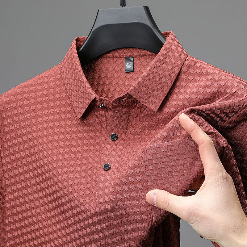 Camisa Texturizada Manga Corta para Hombre en color rojo