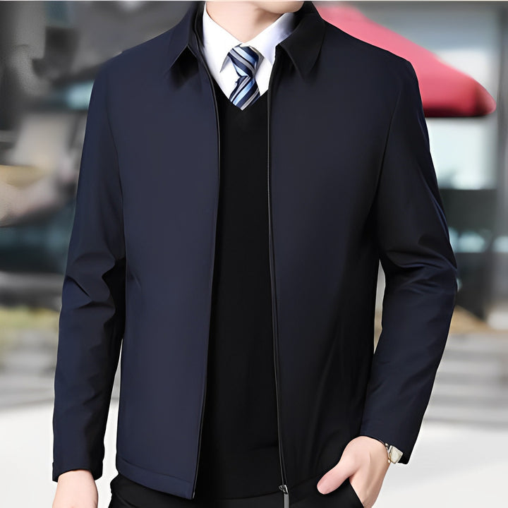 Chamarra Casual con Cuello Alto para Hombre en color azul marino