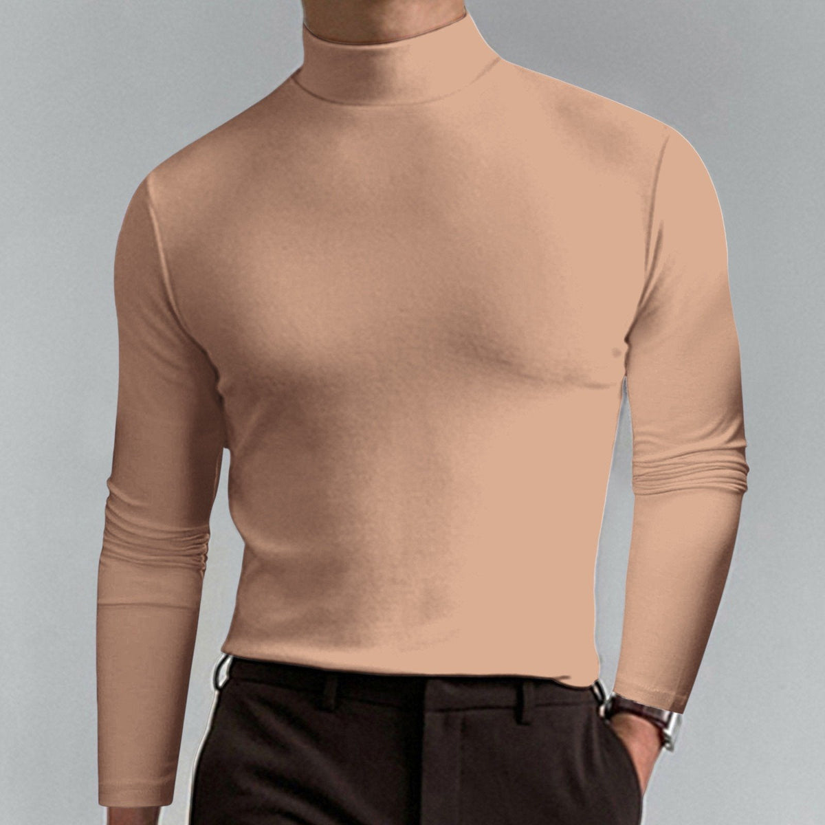 Playera Cuello Alto Slim Fit para Hombre Manga Larga en color caqui claro
