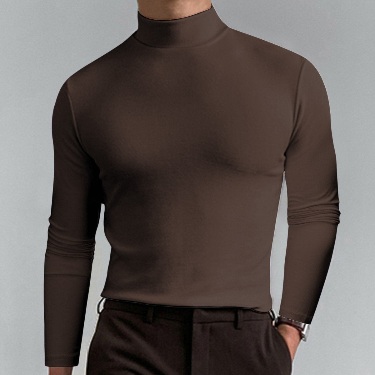 Playera Cuello Alto Slim Fit para Hombre Manga Larga en color marrón oscuro