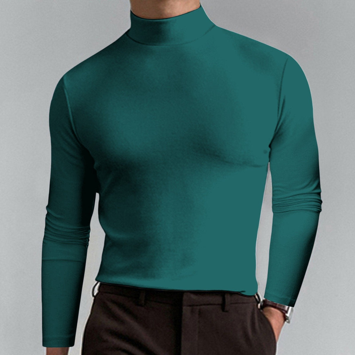Playera Cuello Alto Slim Fit para Hombre Manga Larga en color verde oscuro