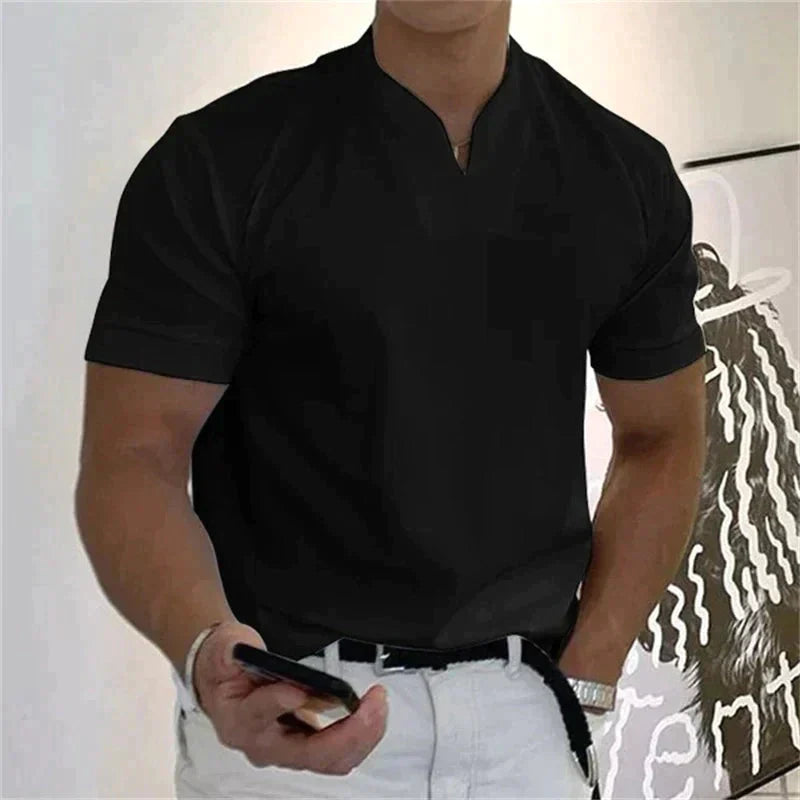 Playera Cuello V Holgada para Hombre Manga Corta en color negro