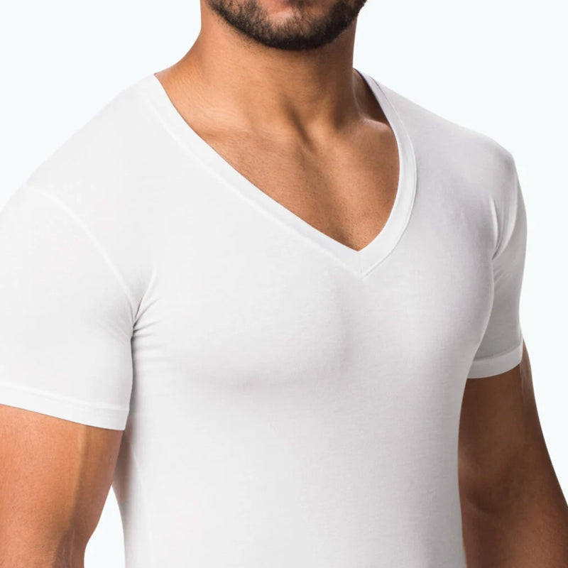 Camiseta de cuello en V ajustada para hombre