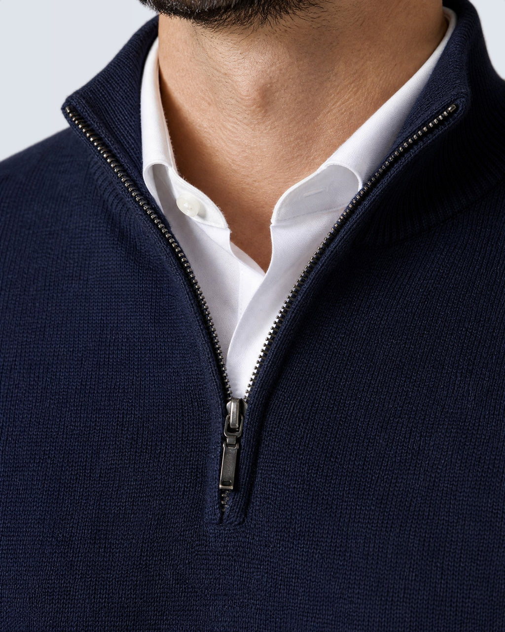 Suéter de Punto Fino para Hombre con Cuello Alto y Medio Cierre