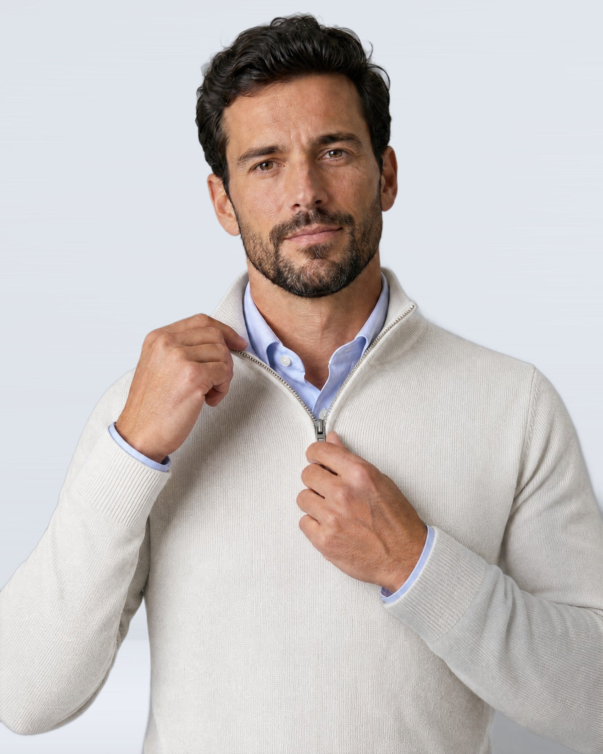 Suéter de Punto Fino para Hombre con Cuello Alto y Medio Cierre