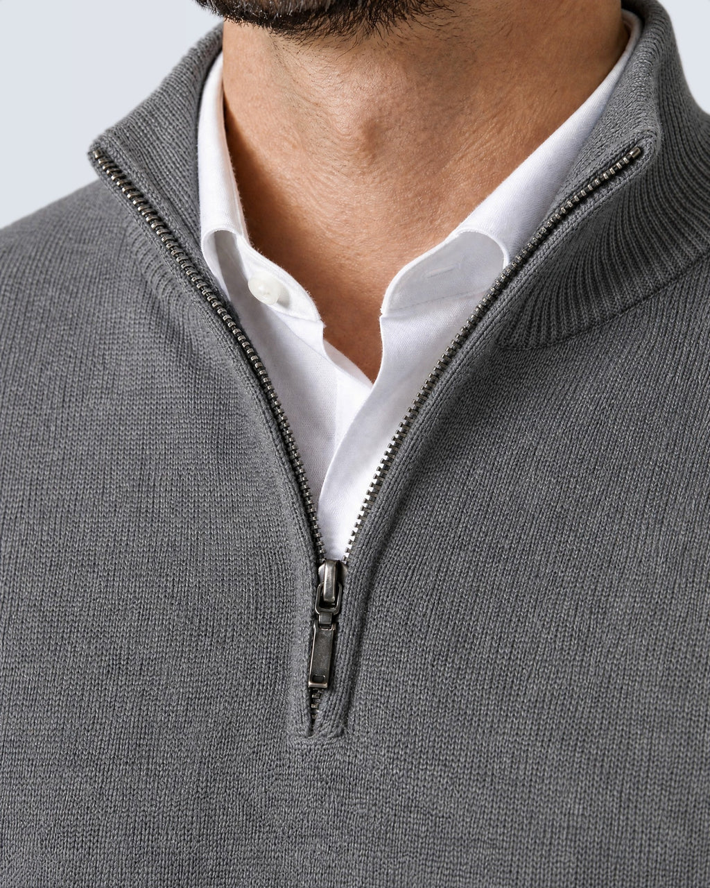 Suéter de Punto Fino para Hombre con Cuello Alto y Medio Cierre