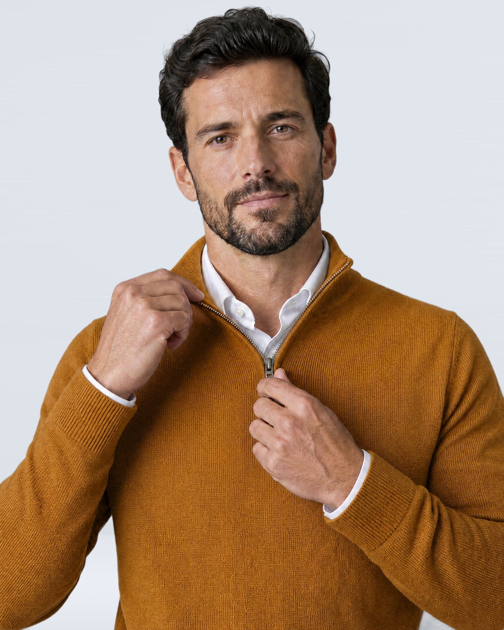 Suéter de Punto Fino para Hombre con Cuello Alto y Medio Cierre