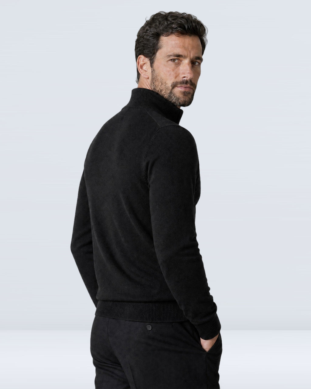 Suéter de Punto Fino para Hombre con Cuello Alto y Medio Cierre